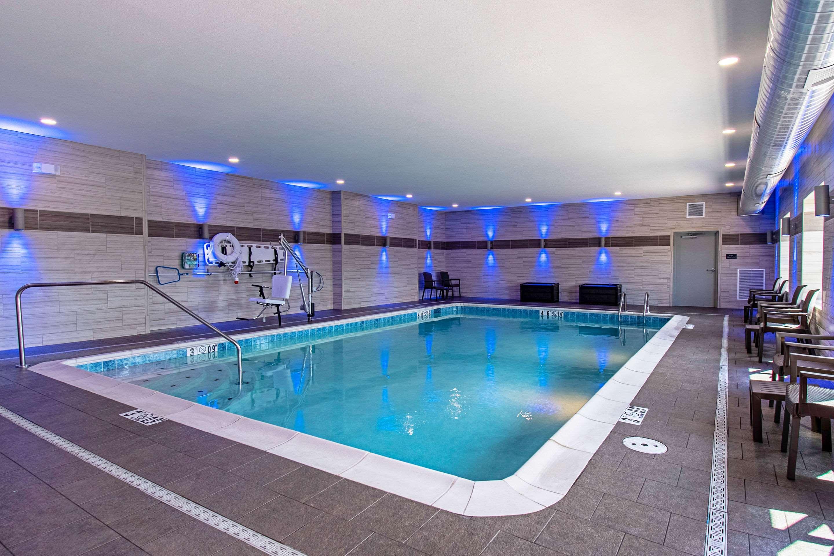 Comfort Suites Grove City - Columbus South Экстерьер фото
