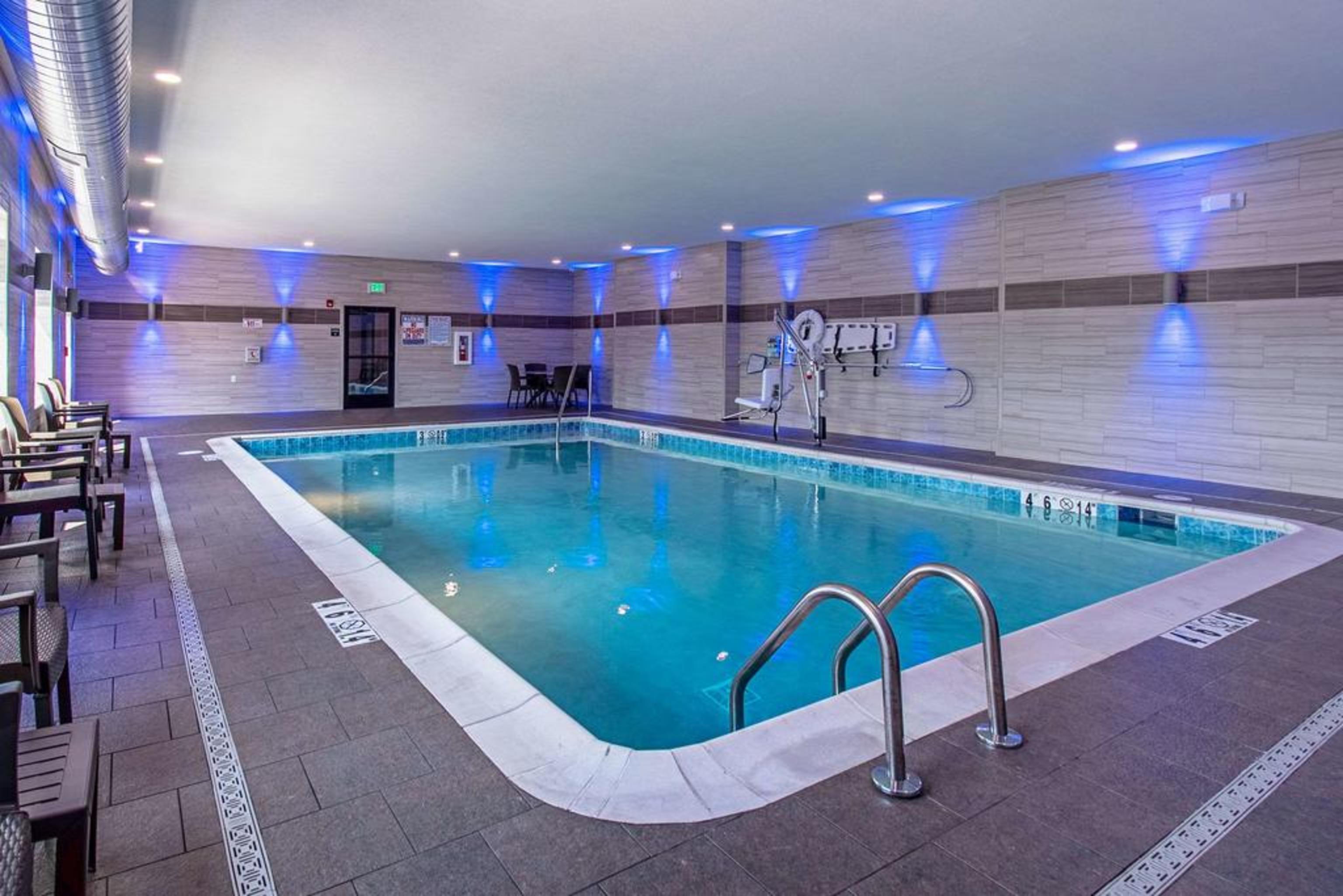 Comfort Suites Grove City - Columbus South Экстерьер фото