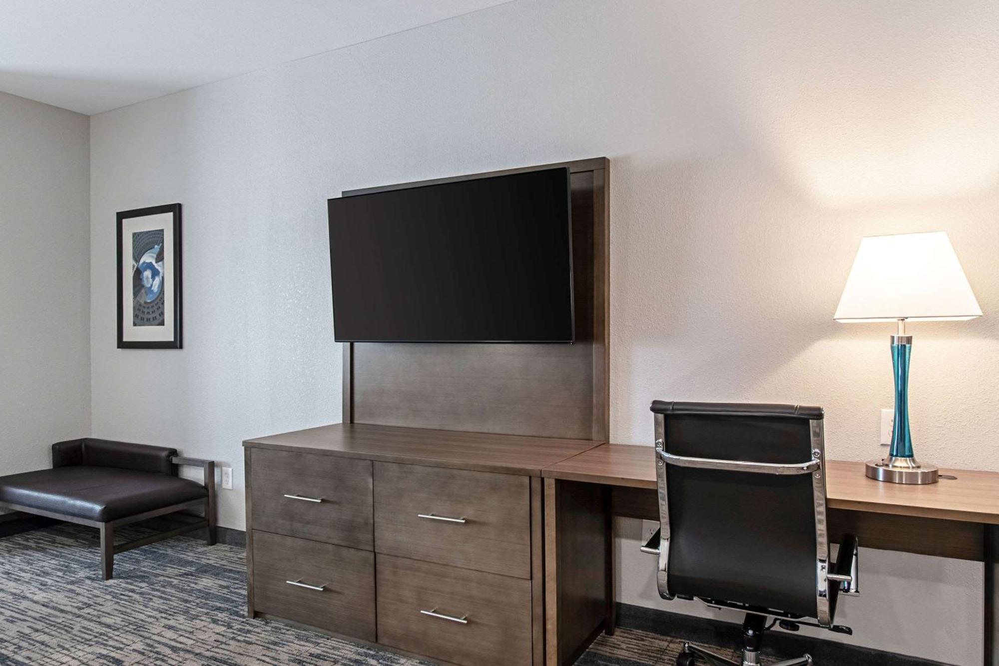 Comfort Suites Grove City - Columbus South Экстерьер фото